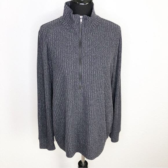 Torrid charcoal gray ribbed knit ¼ zip pullover sweater top size 1 or 1X - Picture 1 of 13